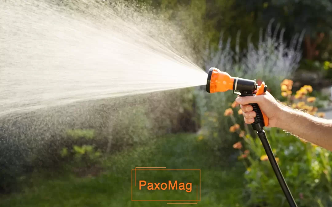 کاربری آبپاش در زمین کشاورزی 