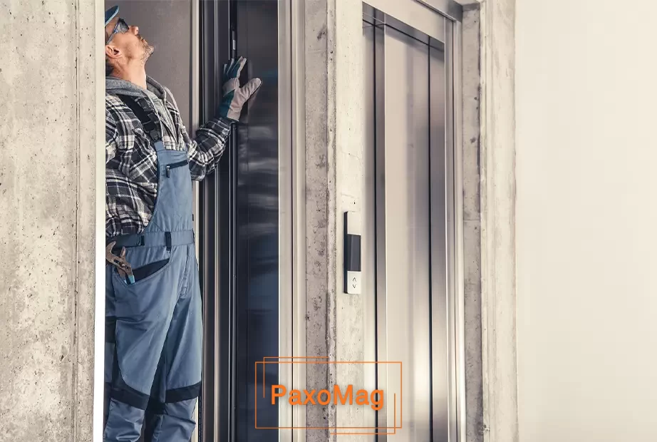 نصب کابین و درب های آسانسور