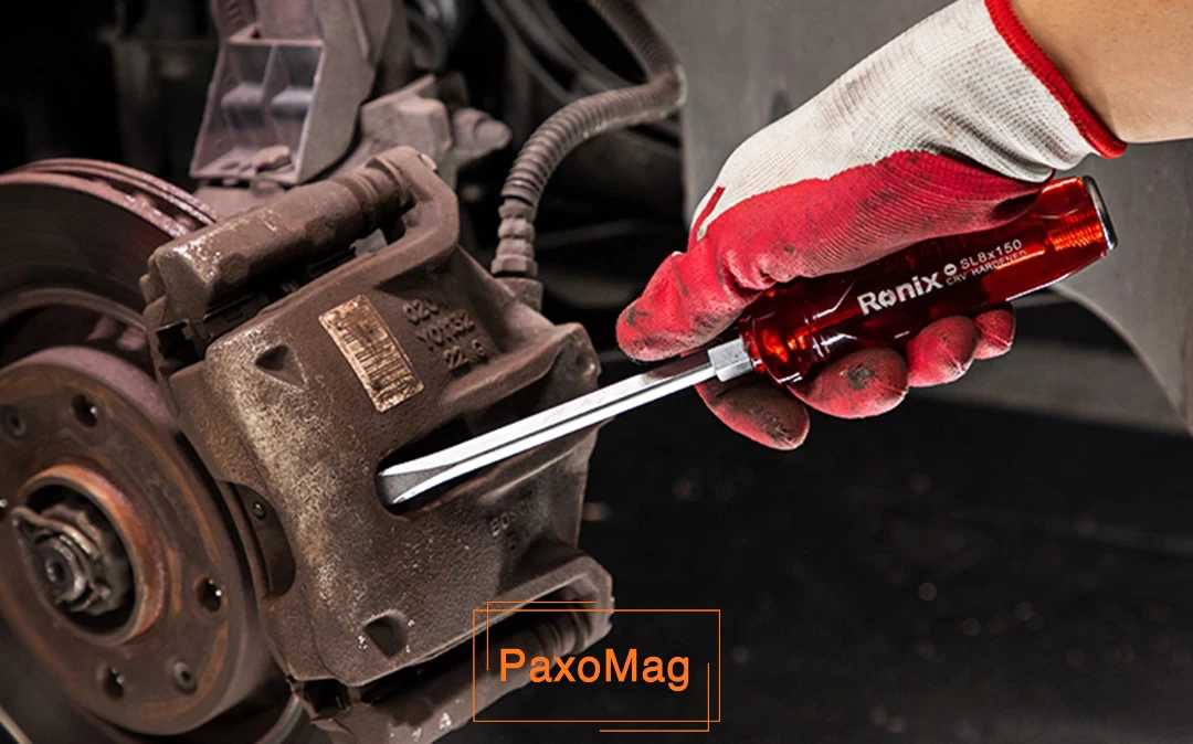 فاصله انداختن بین کلیپر و لنت با پیچ گوشتی دوسوی رونیکس