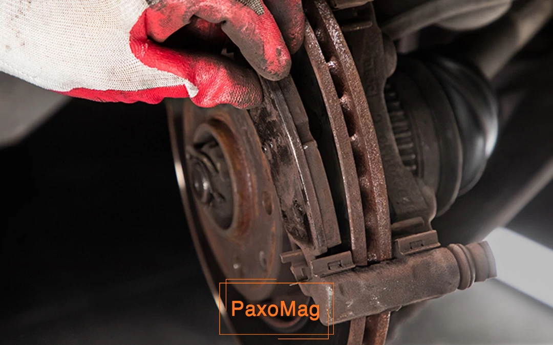 بیرون آوردن لنت ترمز خودرو