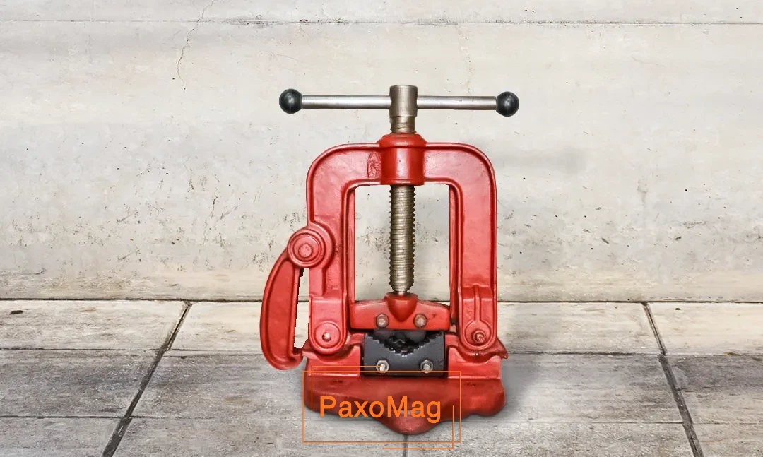 گیره لوله مخصوص لوله کشی